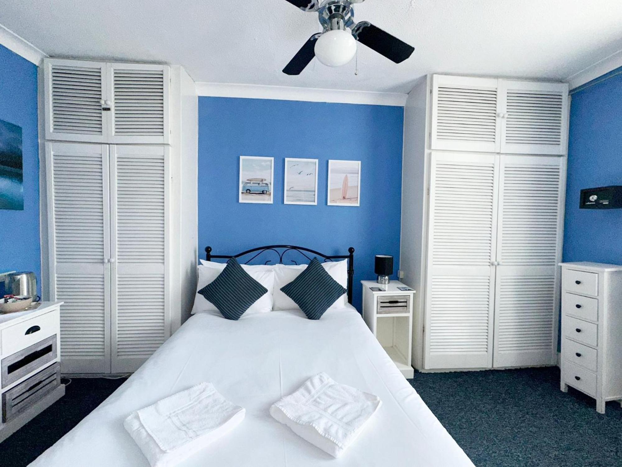 Double Room En-Suite Bathroom,1676747490:JPEG