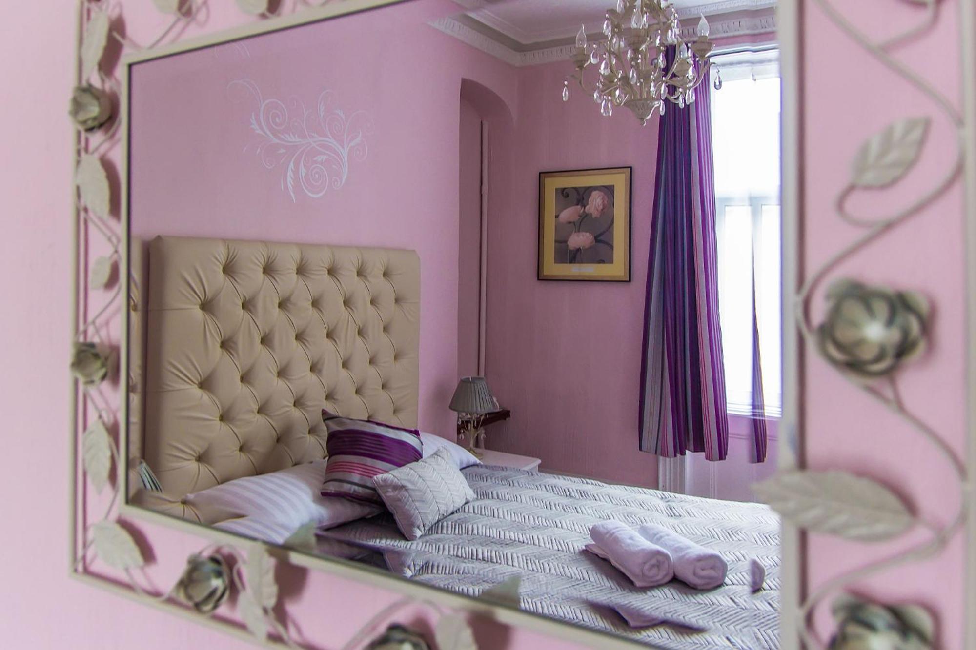 Kingsize kamer - Blush & Grey