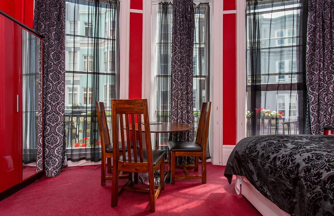 Brighton Surf Guest House-1