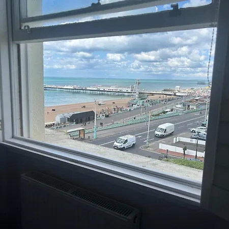 A Room With A View - Free Parking-3